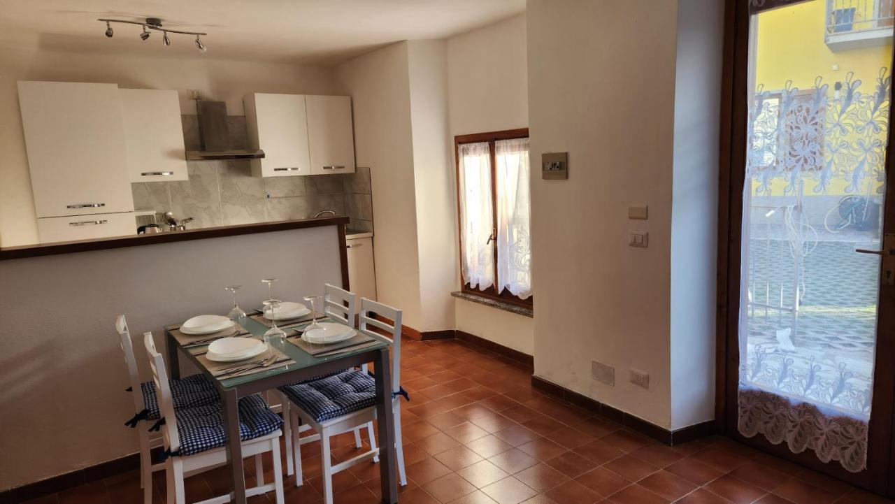 Laura'S Cottage With Lake View, Detached, 5 Kilometers From Varenna Lierna Buitenkant foto