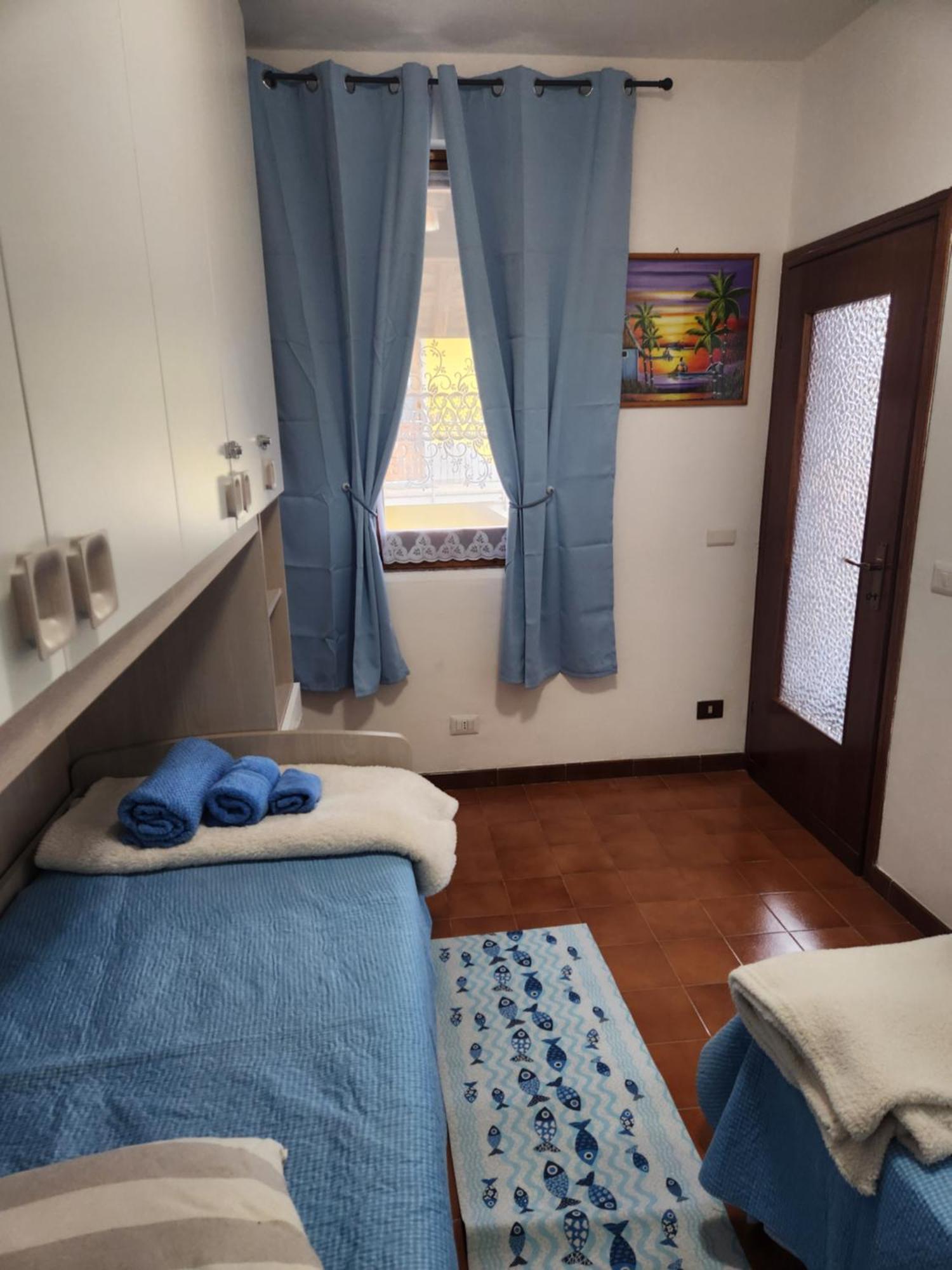 Laura'S Cottage With Lake View, Detached, 5 Kilometers From Varenna Lierna Buitenkant foto